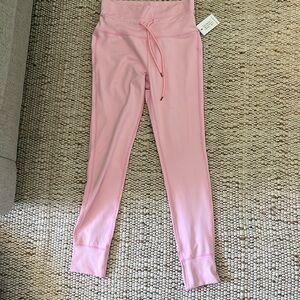 Women’s leggings size small!!